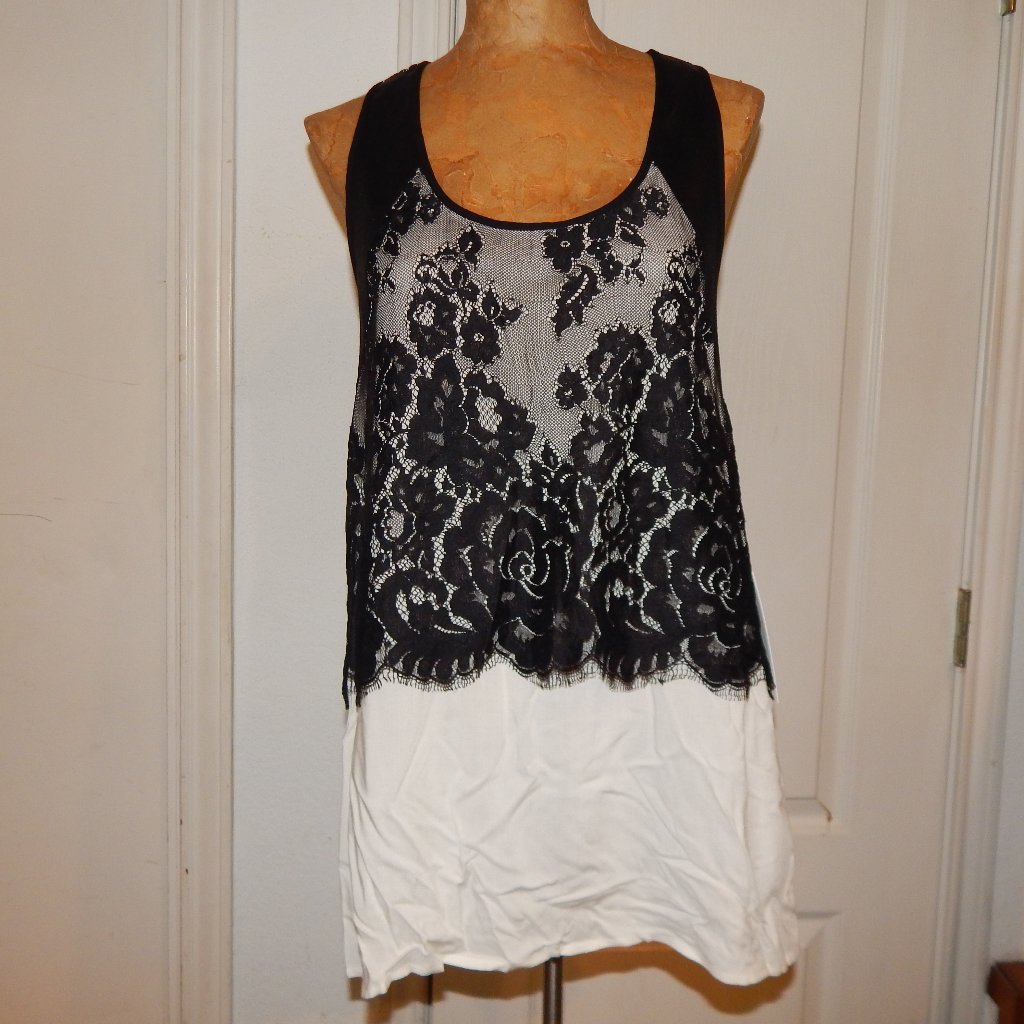 Nwt $146 Fifteen Twenty Cream And Black Lace Tank M 10 12
